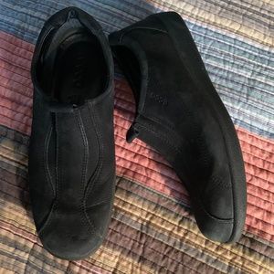 Ecco black suede slip-ons, size 40. (US 9M)